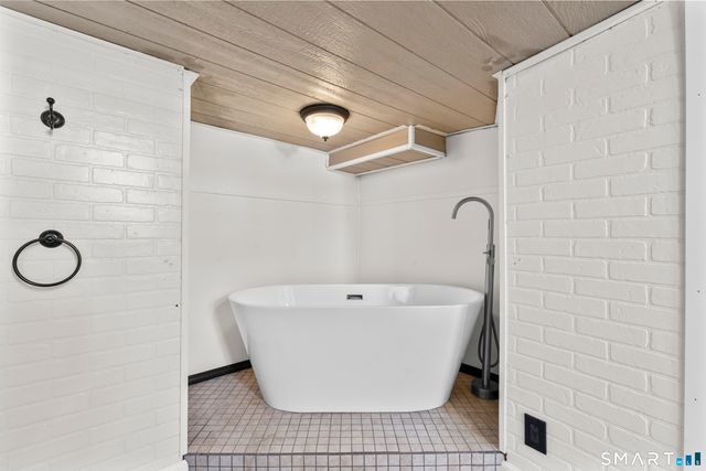 101 Wilcox Avenue, Meriden, CT 06451