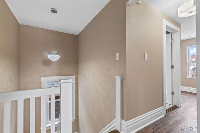 5849 De Giverville Avenue, St Louis, MO 63112