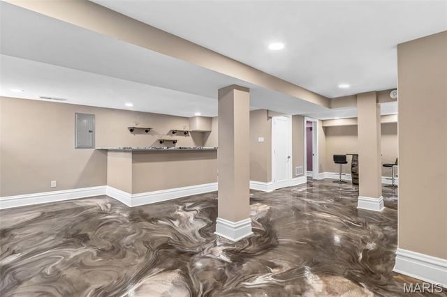 5849 De Giverville Avenue, St Louis, MO 63112