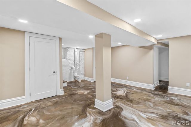 5849 De Giverville Avenue, St Louis, MO 63112