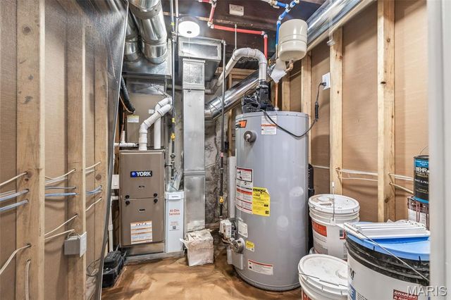 5849 De Giverville Avenue, St Louis, MO 63112