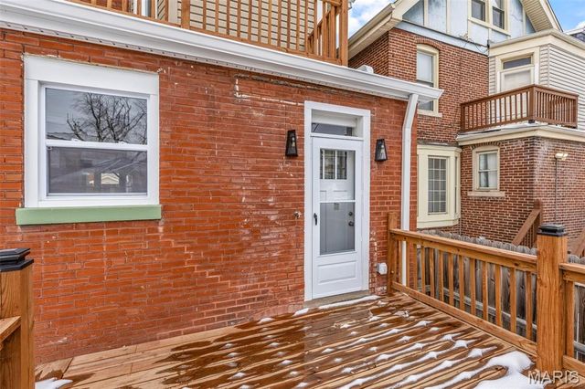 5849 De Giverville Avenue, St Louis, MO 63112