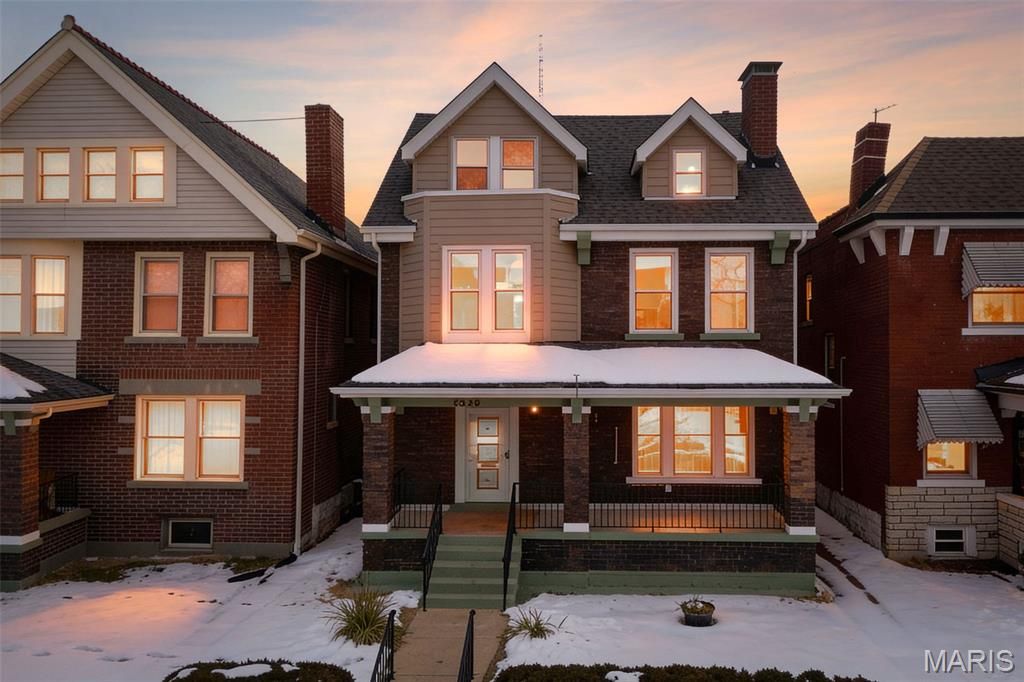 5849 De Giverville Avenue, St Louis, MO 63112