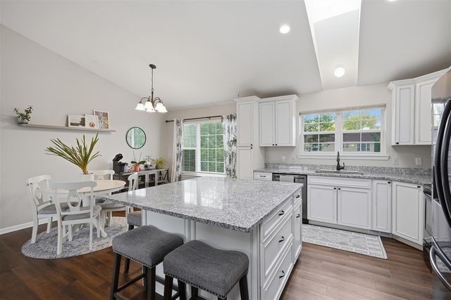 7364 Deertrack, Ypsilanti, MI 48197