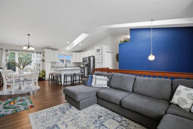 7364 Deertrack, Ypsilanti, MI 48197