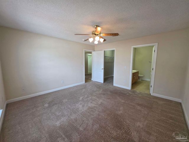 720 Buoy Dr, Pensacola, FL 32507