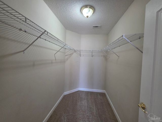 720 Buoy Dr, Pensacola, FL 32507