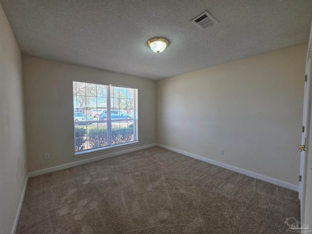 720 Buoy Dr, Pensacola, FL 32507