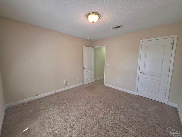 720 Buoy Dr, Pensacola, FL 32507