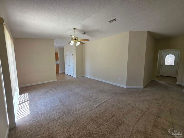 720 Buoy Dr, Pensacola, FL 32507