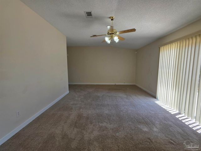 720 Buoy Dr, Pensacola, FL 32507