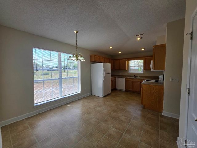 720 Buoy Dr, Pensacola, FL 32507