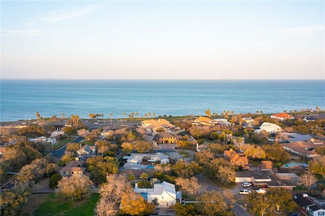 214 Chandler Lane, Corpus Christi, TX 78404