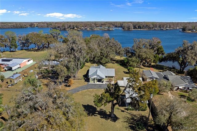 8888 E Neher Court, Floral City, FL 34436