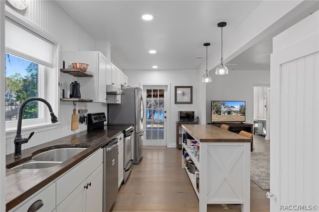 8888 E Neher Court, Floral City, FL 34436