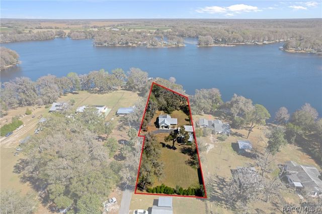 8888 E Neher Court, Floral City, FL 34436