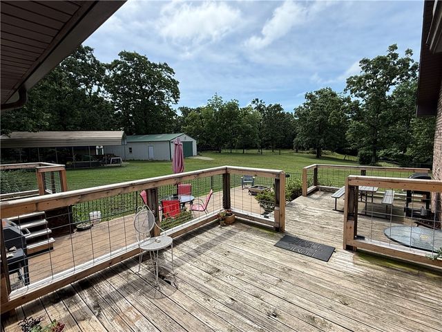 23519 Van Fleet Road, Siloam Springs, AR 72761