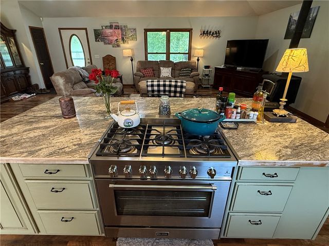 23519 Van Fleet Road, Siloam Springs, AR 72761