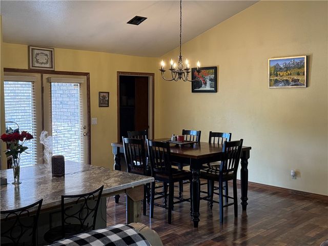 23519 Van Fleet Road, Siloam Springs, AR 72761