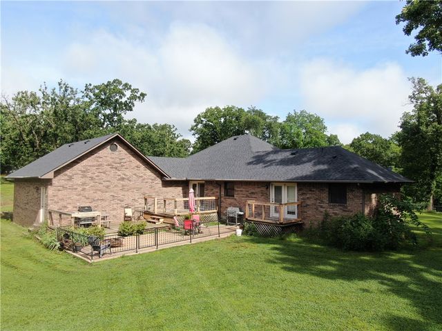23519 Van Fleet Road, Siloam Springs, AR 72761