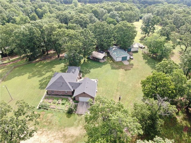 23519 Van Fleet Road, Siloam Springs, AR 72761