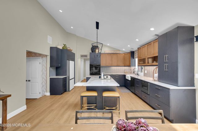 2 Belaire Road, Marlboro, NJ 07746