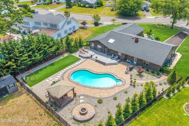 2 Belaire Road, Marlboro, NJ 07746