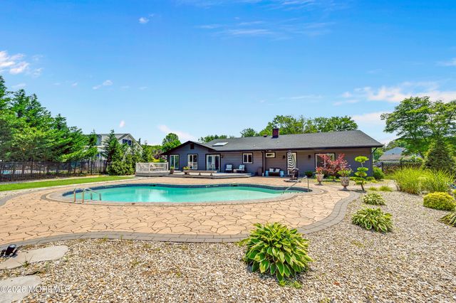 2 Belaire Road, Marlboro, NJ 07746