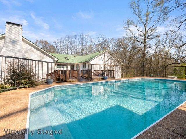 460 WOODBRIDGE DR, Somerville, TN 38068