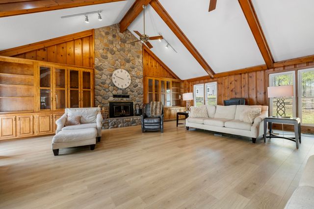 460 WOODBRIDGE DR, Somerville, TN 38068