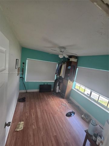 2740 NW 44th St, Miami, FL 33142