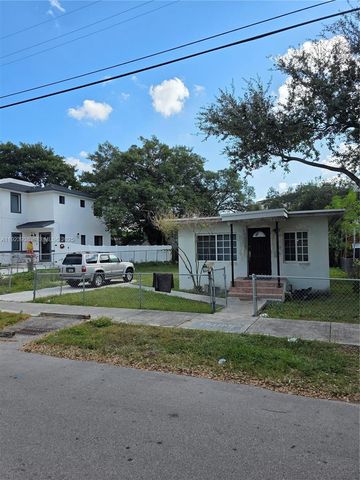 2740 NW 44th St, Miami, FL 33142