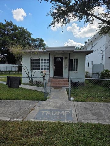 2740 NW 44th St, Miami, FL 33142