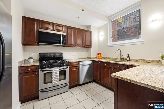 143 Morgan Street 1A, Jersey City, NJ 07302