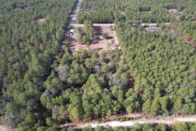 178 Osage Drive, Defuniak Springs, FL 32433
