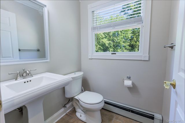 29 Segatogue Lane, South Setauket, NY 11720