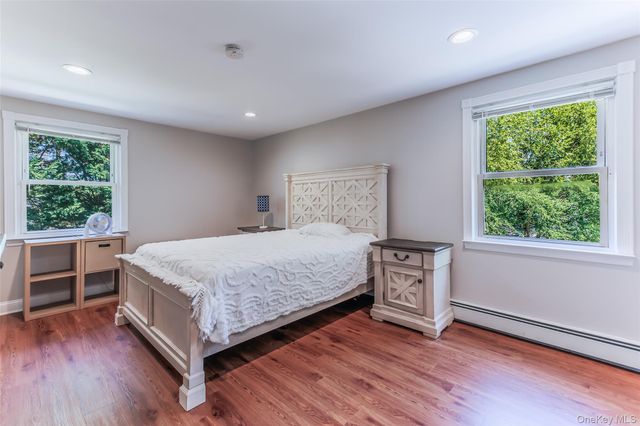 29 Segatogue Lane, South Setauket, NY 11720