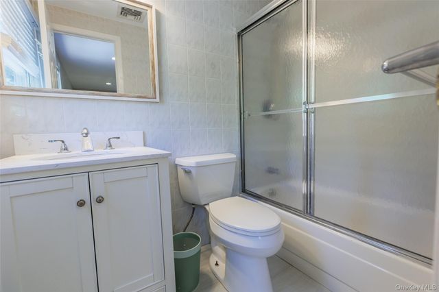 29 Segatogue Lane, South Setauket, NY 11720