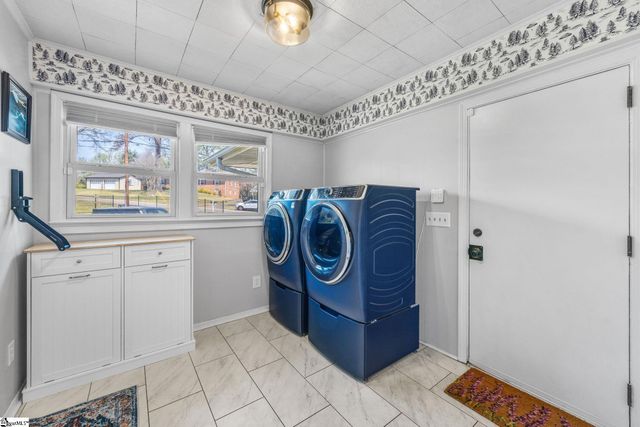 101 Duncan Chapel Road, Greenville, SC 29617