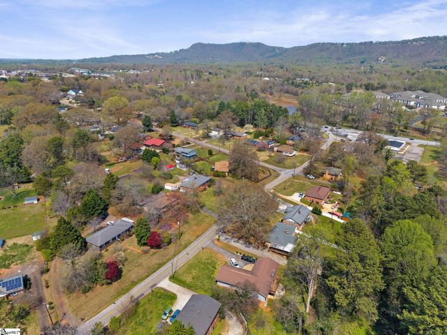 101 Duncan Chapel Road, Greenville, SC 29617