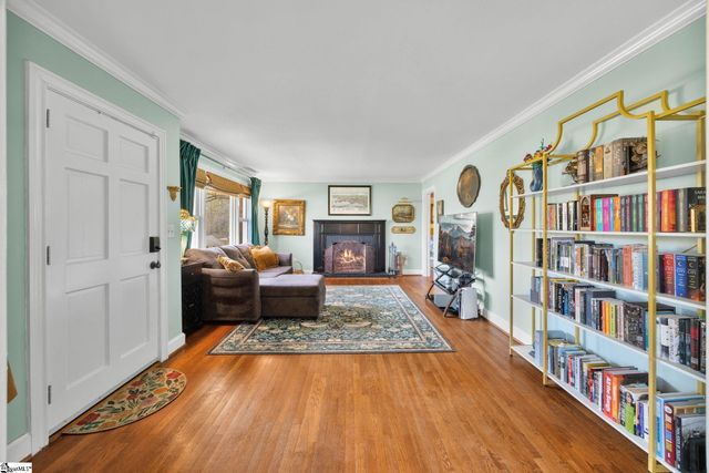 101 Duncan Chapel Road, Greenville, SC 29617