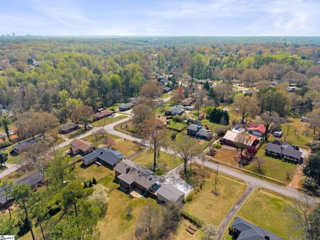 101 Duncan Chapel Road, Greenville, SC 29617