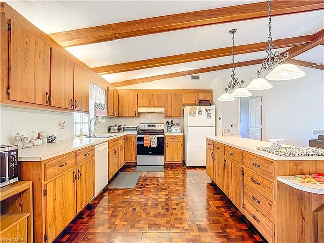 15650 Roberts LN, Fort Myers, FL 33908