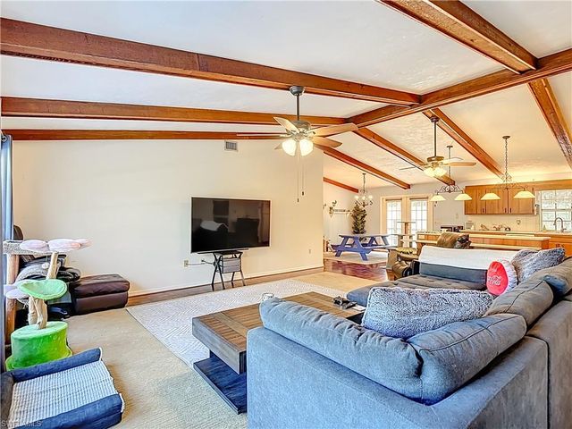 15650 Roberts LN, Fort Myers, FL 33908