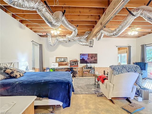 15650 Roberts LN, Fort Myers, FL 33908