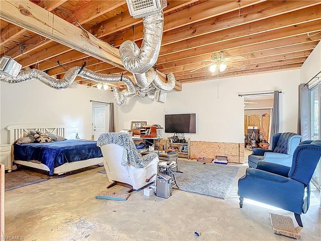 15650 Roberts LN, Fort Myers, FL 33908