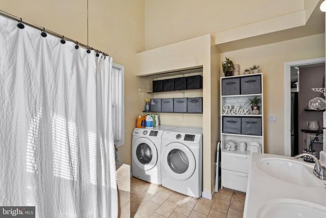 101 S WARWICK RD, Somerdale, NJ 08083