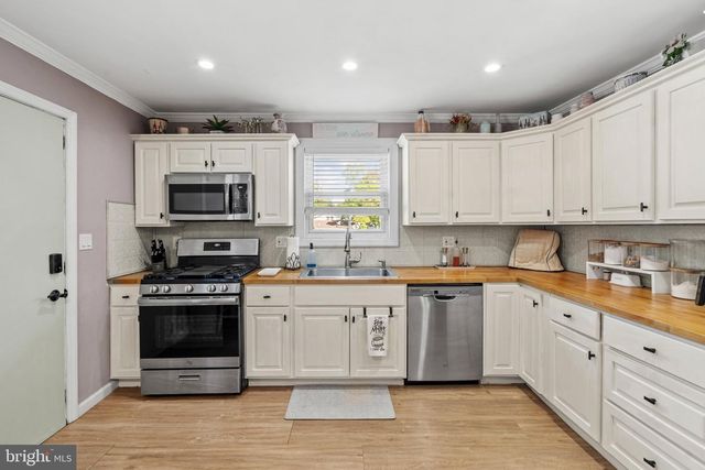 101 S WARWICK RD, Somerdale, NJ 08083