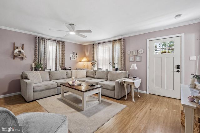 101 S WARWICK RD, Somerdale, NJ 08083