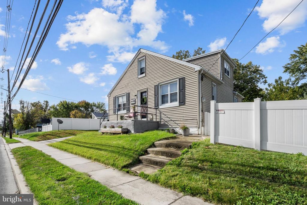 101 S WARWICK RD, SOMERDALE, NJ 08083 — photo 2